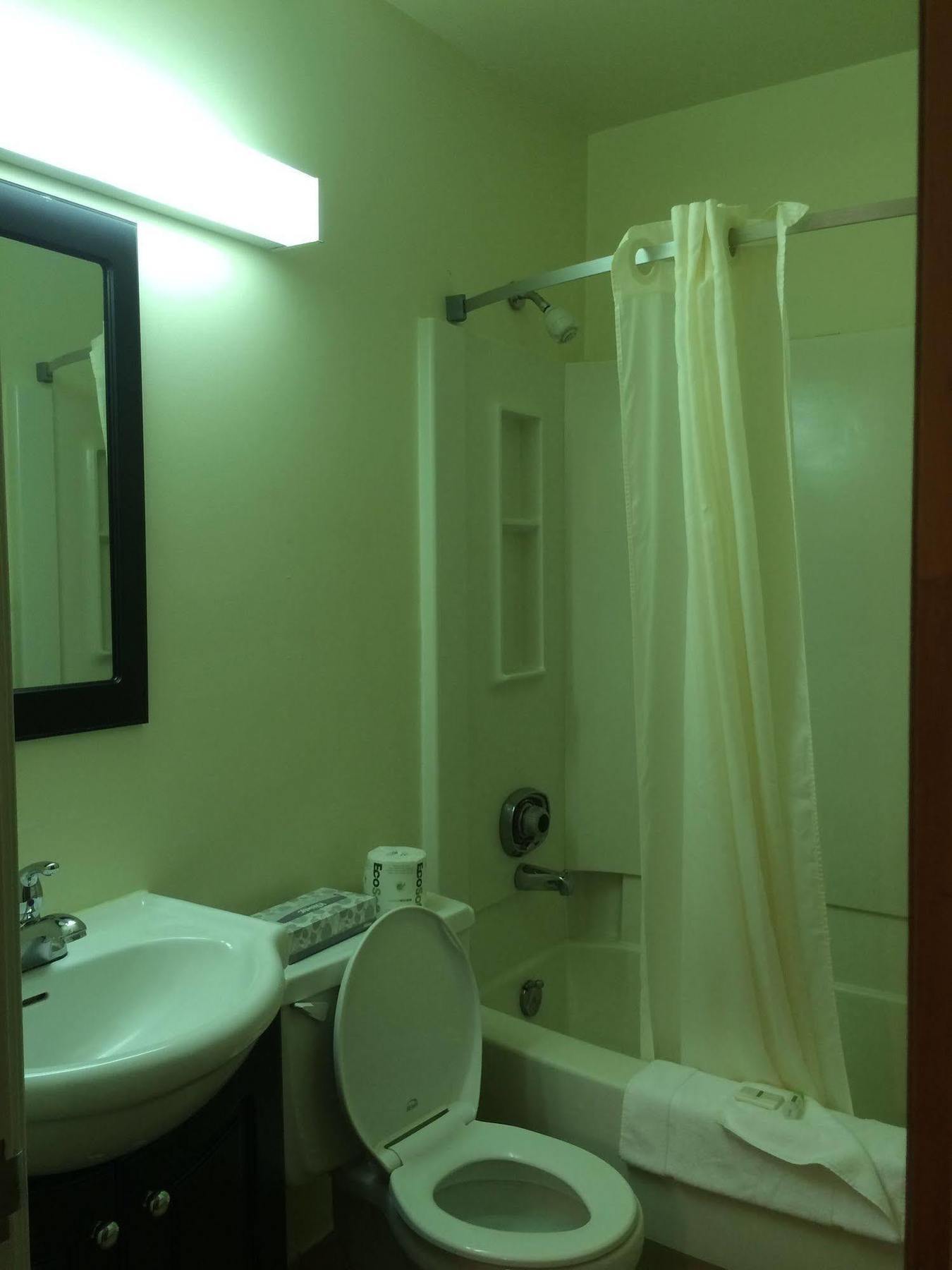 Canadian Motor Hotel Sault Ste. Marie Zewnętrze zdjęcie